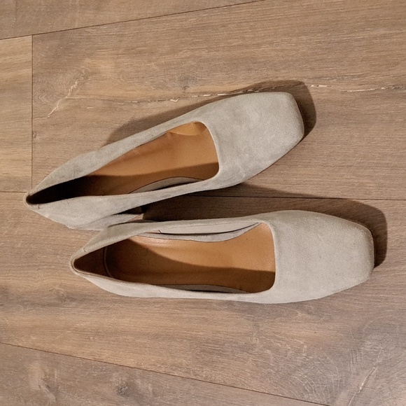 LOQ Taupe Genuine Suede "Villa Piedra" Square-toe Block Heels (Size EU 41/US 10) - Picture 2 of 6